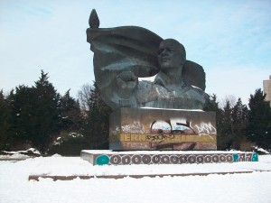 Thälmann-Denkmal und Park auf dem alten Gaswerkgelände