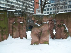 Stadtnavigator-Berlin Nur noch ein Denkmal anstelle der Alten Synagoge (Heidereutergasse)