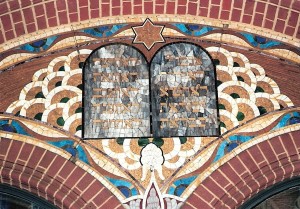 Die Zehn Gebote, Synagoge Rykestraße
